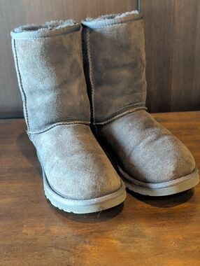 UGG Short Suede Boot in Dark Brown